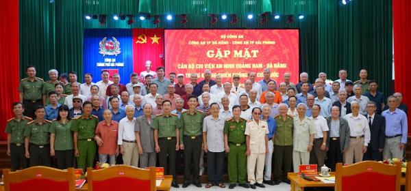 Đồng đội ơi, xin nhận tấm chân tình