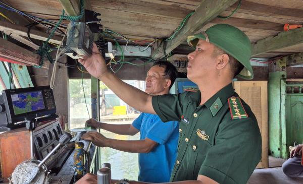 Điểm tựa giữa trùng khơi