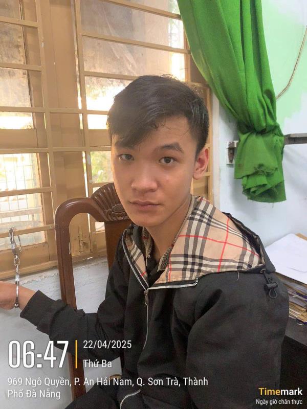 Đang chờ thi hành án đạo chích tuổi Teen liên tục đi… khoắng