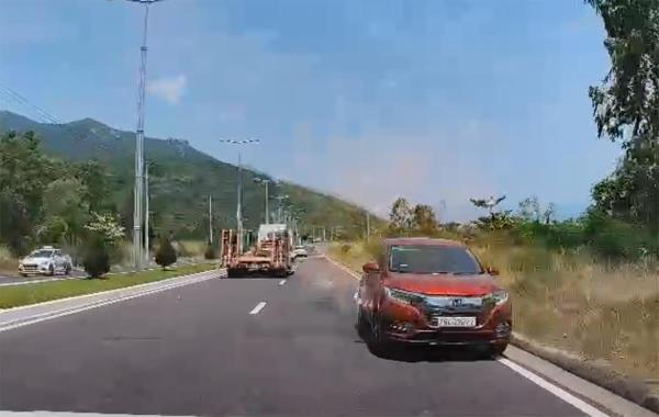 Xử lý tài xế chạy ngược chiều trên đường đèo