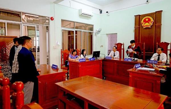 Lợi dụng chương trình du lịch khuyến mãi để đưa người trốn đi nước ngoài