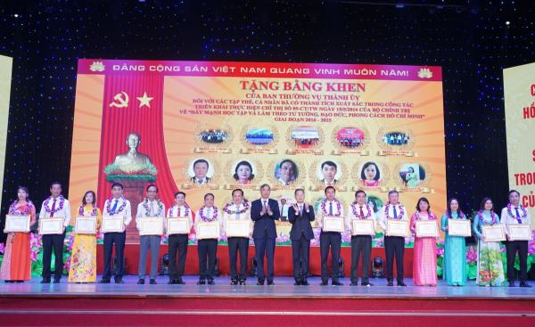 Lan tỏa mạnh mẽ việc học tập và làm theo Bác Hồ