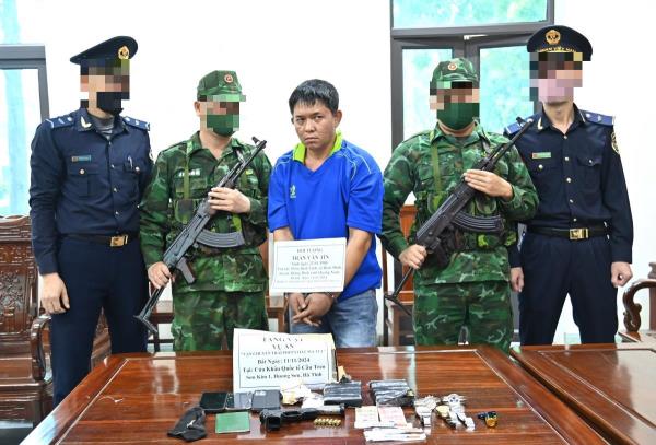 Lĩnh án chung thân vì cõng thuê ma túy và súng