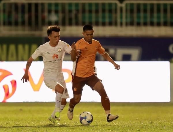 V.League 2024/25 giai đoạn về đích: Thân ai nấy lo?