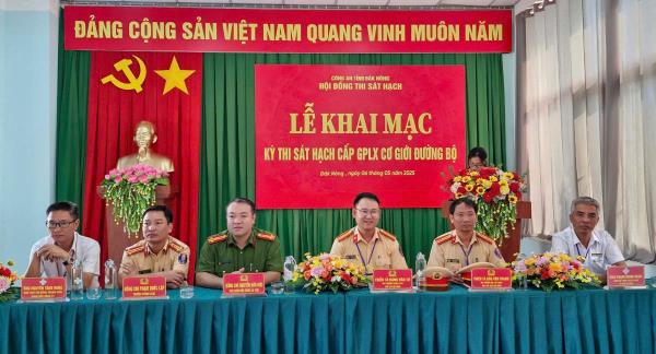 Công an tỉnh Đắk Nông tổ chức kỳ sát hạch lái xe đầu tiên
