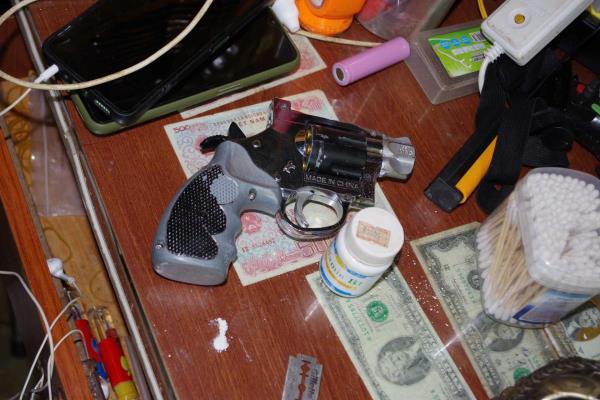 Triệt xóa điểm bán lẻ ma túy, thu giữ 1,5 bánh ma túy