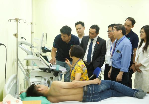 Nâng cao năng lực chuyên môn cho đội ngũ y bác sĩ trong lĩnh vực hồi sức cấp cứu