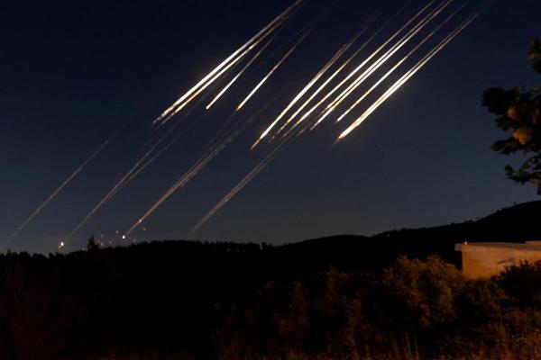 Iran tiếp tục tấn công đáp trả Israel IDF tập kích hơn 150 mục tiêu tại Iran