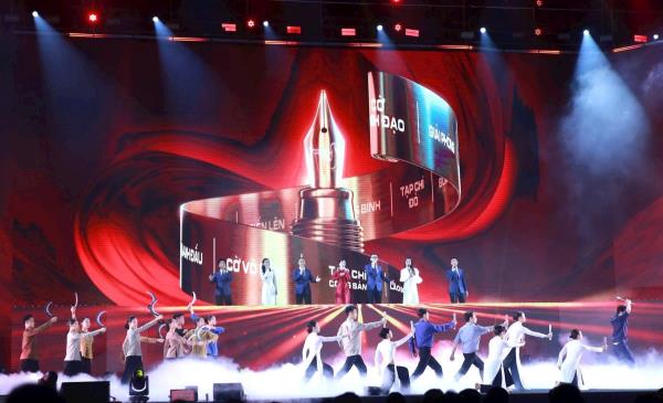 Thép trong bút, Lửa trong tim rực sáng trong đêm trao Giải Báo chí Quốc gia lần thứ XIX