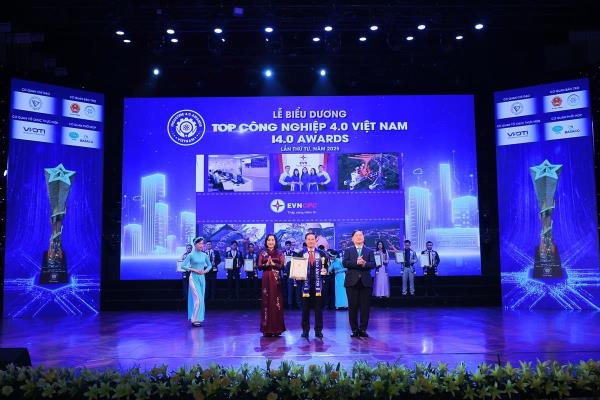 Tổng Cty Điện lực miền Trung được vinh danh tại Top Công nghiệp 4.0 Việt Nam 2025