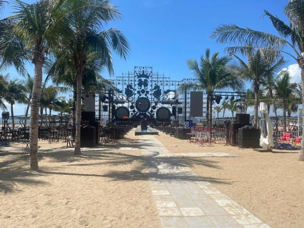 2 người chết, 3 người bị thương vì điện giật ở bể bơi của quán bar