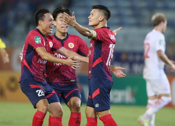 Cúp Quốc gia 2024/25: SLNA gặp Công an Hà Nội ở chung kết