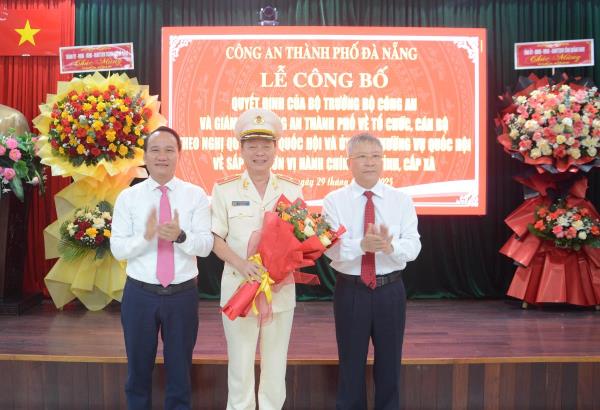 Công an TP Đà Nẵng tổ chức Lễ công bố quyết định về tổ chức, cán bộ sau sáp nhập