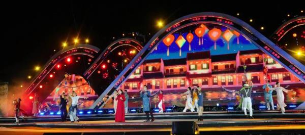 Đặc sắc chương trình nghệ thuật Đà Nẵng - Bay cao cùng đất nước