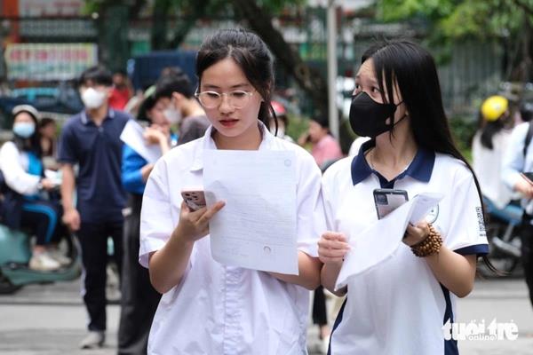 Trường đại học đột ngột bỏ khối C, Bộ Giáo dục tuýt còi