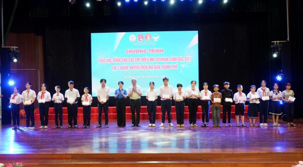 Sôi nổi Ngày hội tuổi thơ lần thứ 6 với chủ đề Vì hạnh phúc trẻ thơ