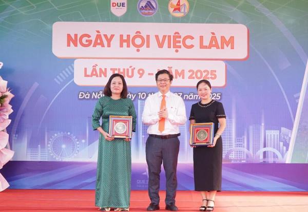 Tăng cường kết nối, mở rộng cơ hội việc làm cho sinh viên và người lao động