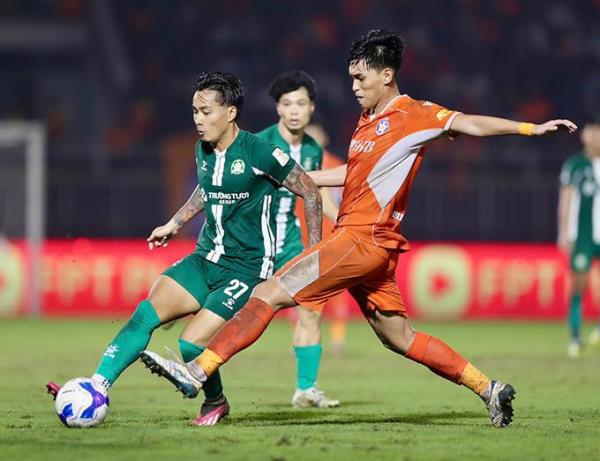 Làm mới V. League