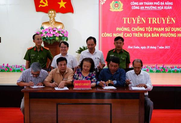 Tuyên truyền kiến thức phòng, chống tội phạm sử dụng công nghệ cao cho lực lượng nòng cốt ở cơ sở