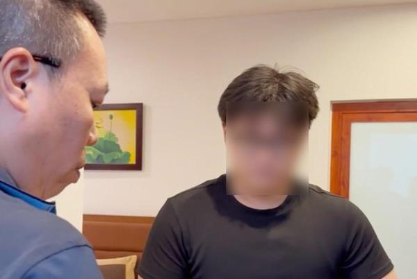 Nam sinh Hà Nội kể phút giáp mặt công an giả trên Zoom, mụ mị làm theo chỉ dẫn
