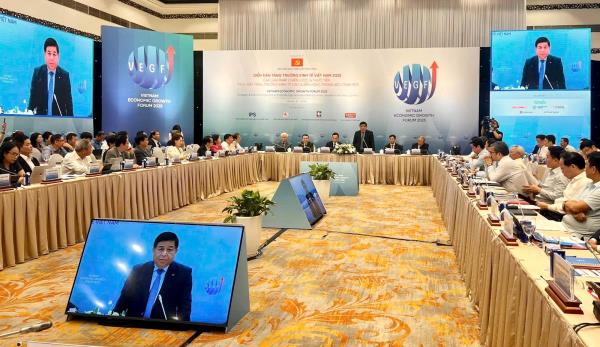 Diễn đàn Tăng trưởng kinh tế Việt Nam 2025: Thúc đẩy tăng trưởng kinh tế cao và bền vững