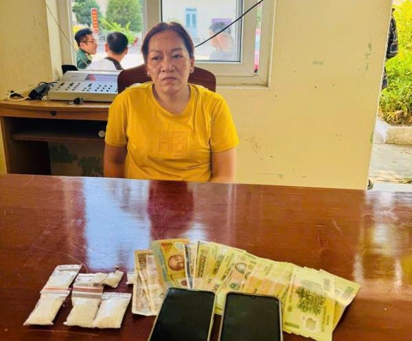 Bắt đối tượng đặt mua ma túy qua mạng về chia lẻ bán cho con nghiện