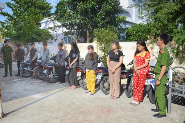 Bắt giữ nhóm đối tượng chuyên trộm cắp xe máy