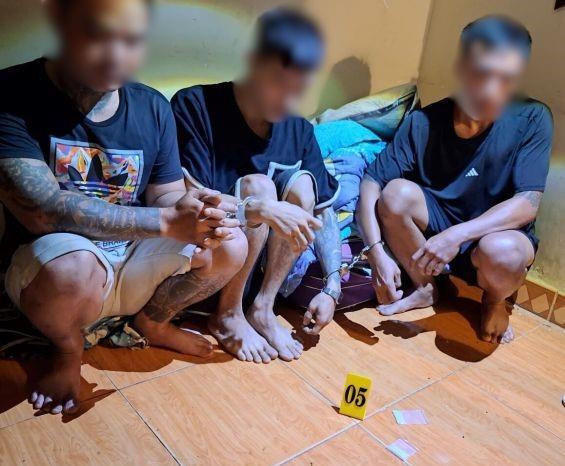 Tóm cả ổ nghiện