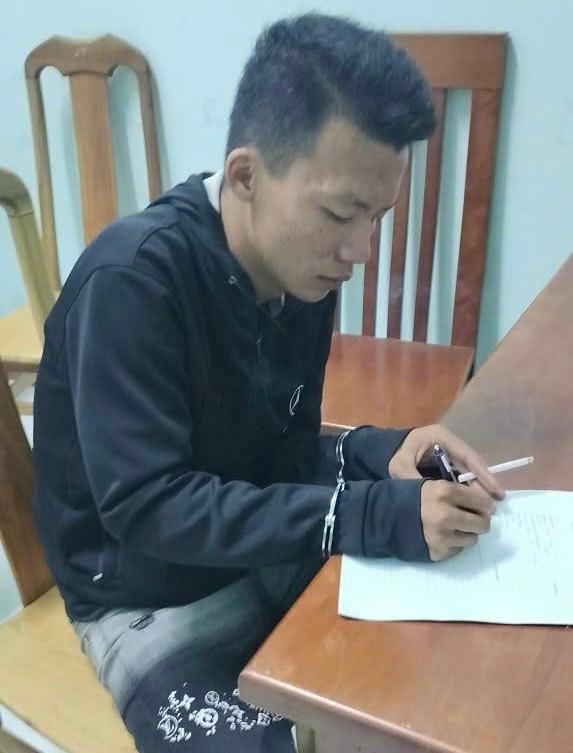 Tạm giữ hình sự đối tượng đâm chết người