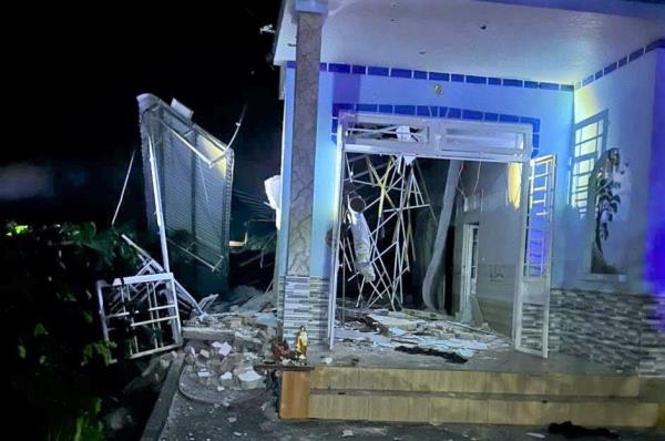 Nổ lớn trong đêm nghi do pháo tự chế