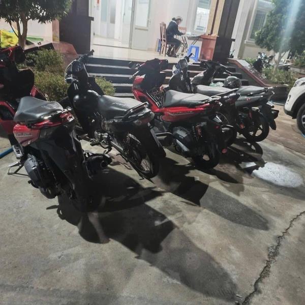 Phát hiện và xử lý nhiều trường hợp thanh, thiếu niên vi phạm khi điều khiển phương tiện tham gia giao thông