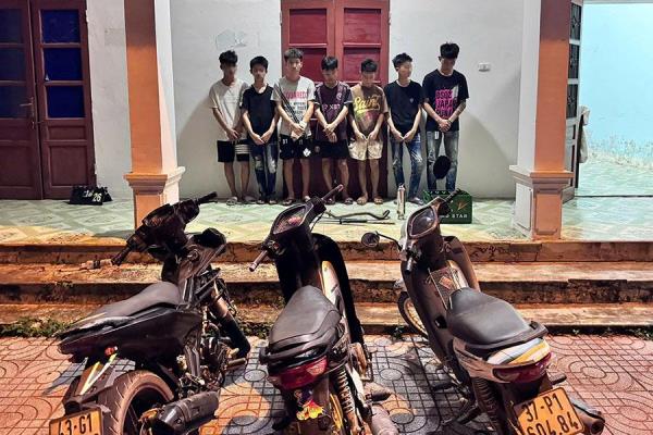 Báo thủ hết đường ra oai