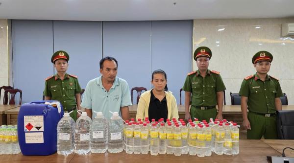 Triệt phá cơ sở sản xuất giấm giả quy mô lớn