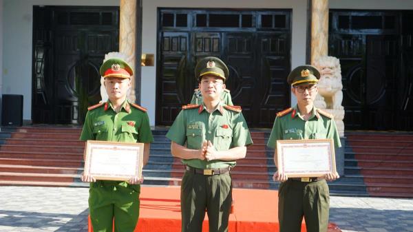 Nhiều tập thể, cá nhân thuộc Công an TP Đà Nẵng được Bộ Công an, Chủ tịch UBND TP khen thưởng