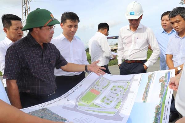 Lãnh đạo thành phố Đà Nẵng kiểm tra công tác chuẩn bị đầu tư dự án Trường THPT Phước Lý