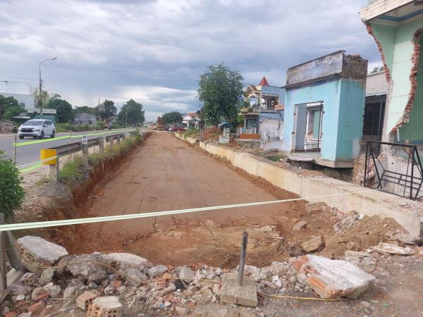 Tiến độ vẫn ì ạch