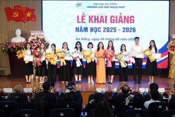 Trường Đại học Ngoại ngữ Đà Nẵng tiếp tục đổi mới mạnh mẽ để đáp ứng yêu cầu của thời đại mới