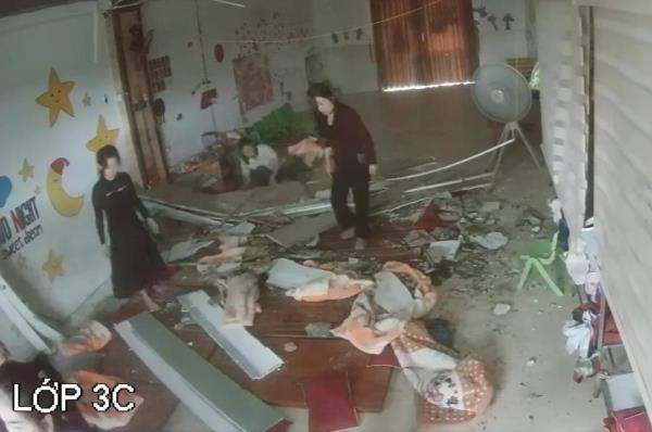 Sập trần thạch cao trong giờ ngủ trưa khiến trẻ mầm non bị thương