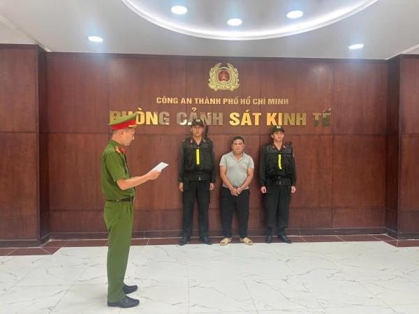 Công an TPHCM triệt phá ‘xưởng dùng 500 tấn hoá chất rất độc hại ngâm 3.000 tấn thịt ốc bán ra thị trường