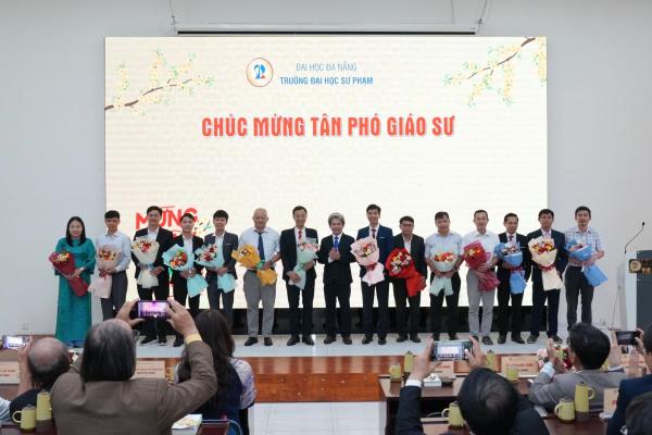 Trường Đại học Sư phạm -  Đại học  Đà Nẵng vinh danh 26 tân Phó Giáo sư, Tiến sĩ