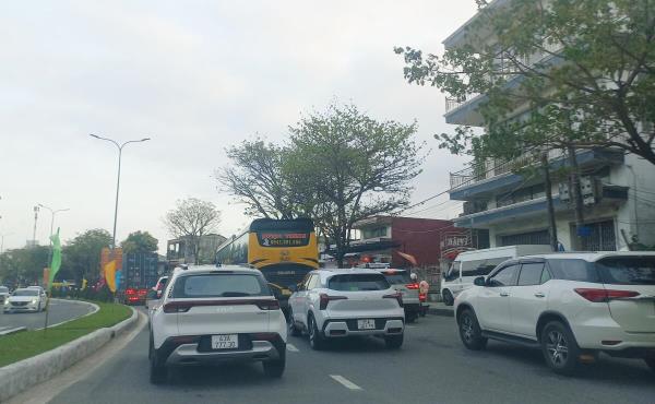 Một người khôn lỏi, trăm người mệt mỏi