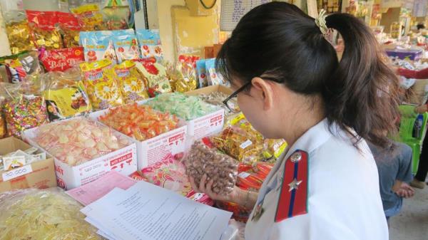 Bộ Y tế yêu cầu bảo đảm an toàn thực phẩm dịp Tết, lễ hội Xuân 2026