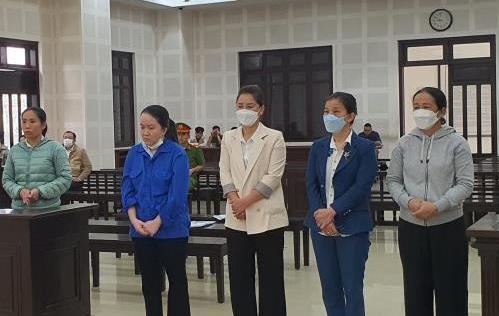 Nữ kế toán tham ô tài sản và làm giả tài liệu lãnh 19 năm tù