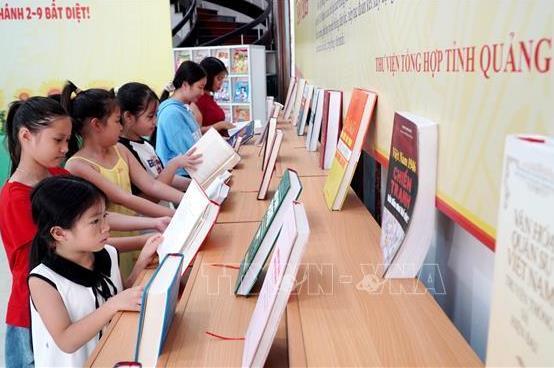 Trưng bày 3.000 sách, báo chủ đề Tinh thần Cách mạng Tháng Tám và Quốc khánh 2-9 bất diệt