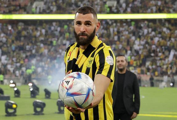Benzema bị Al Ittihad cho ra rìa