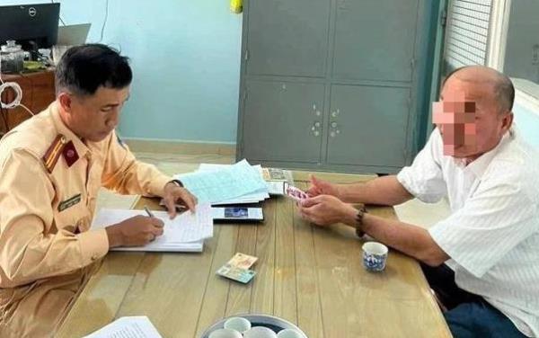 Lời khai của tài xế xe khách truy đuổi xe tải bất chấp tính mạng hành khách