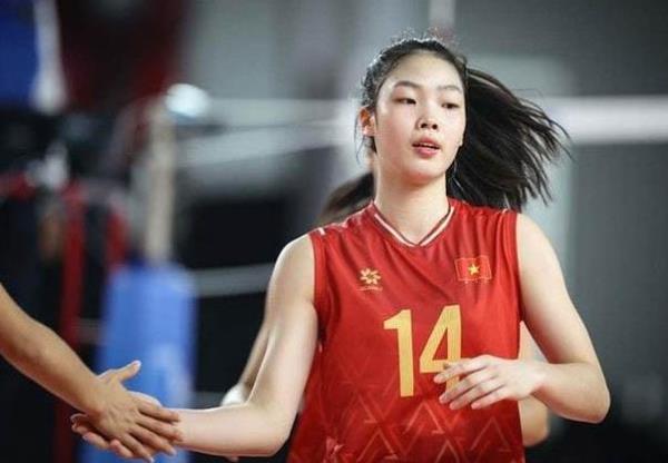 Mỹ nhân bóng chuyền sáng cửa tranh giải Oscar Thể thao Việt Nam