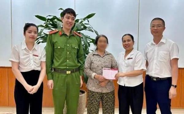 Kịp thời căn ngăn cụ bà rút số tiền lớn chuyển cho kẻ giả danh công an