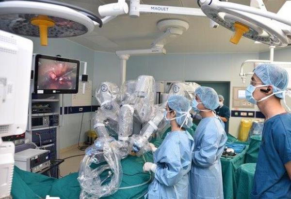 Người tài ở đâu?