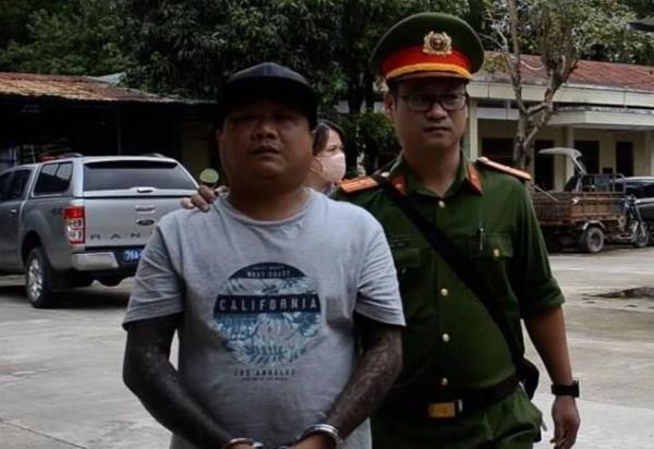 Vây bắt đường dây khai thác cát trái phép giữa đêm